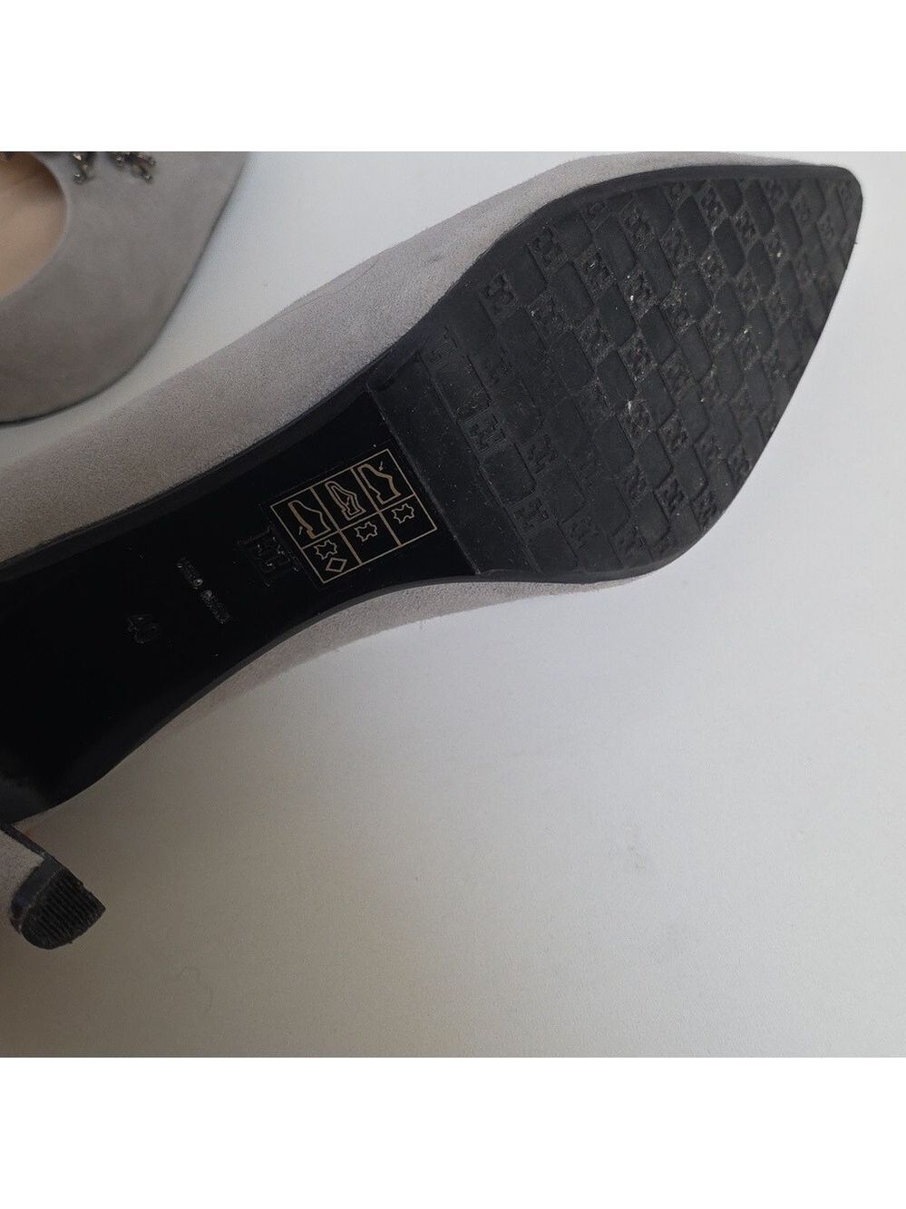 ESCADA | Gray Suede Heels Silver Embellishments Sz 40 - Picture 7 of 8